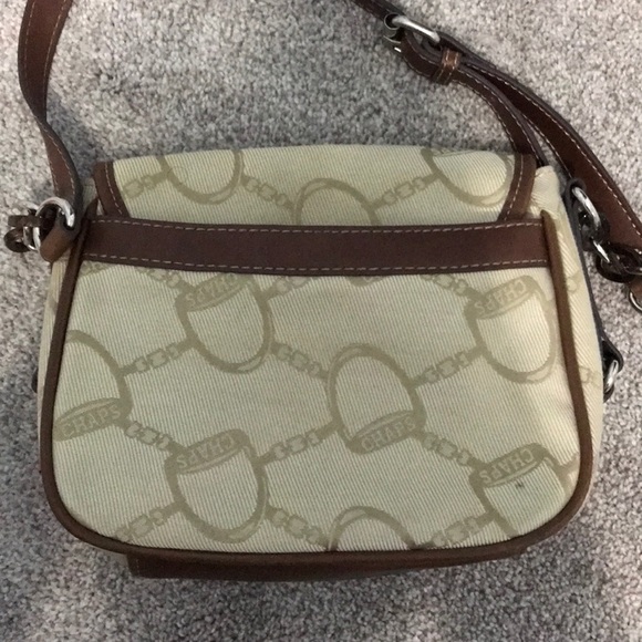 CHAPS Crossbody Bag. - Picture 3 of 5